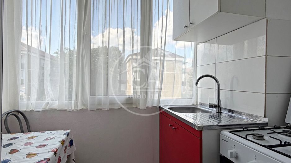 Apartament de închiriat cu 3 camere în zona Rogerius, Oradea - Poză 8