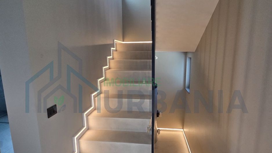 Casa Smart Panouri fotovoltaice Pompa caldura vata bazaltica 15 - Poză 4