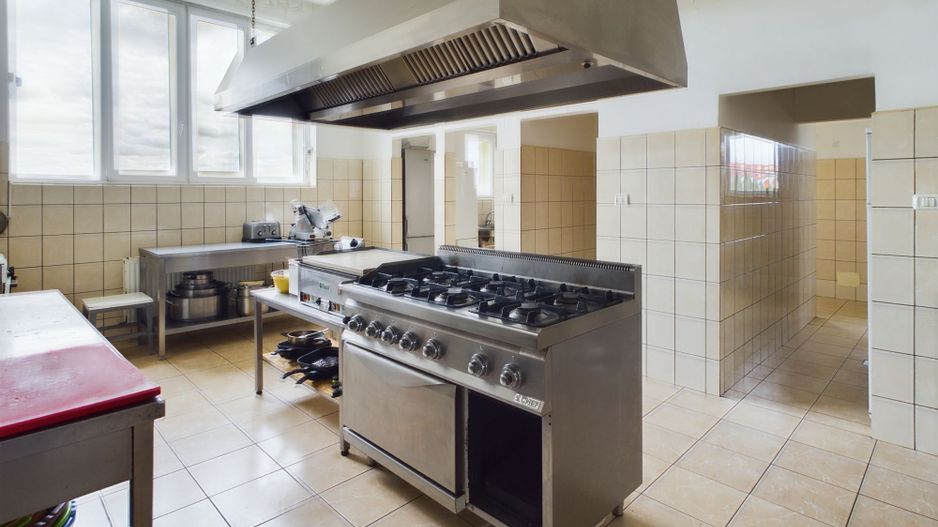 Pensiune in Arad (Vladimirescu) pe DN7 - Poză 5