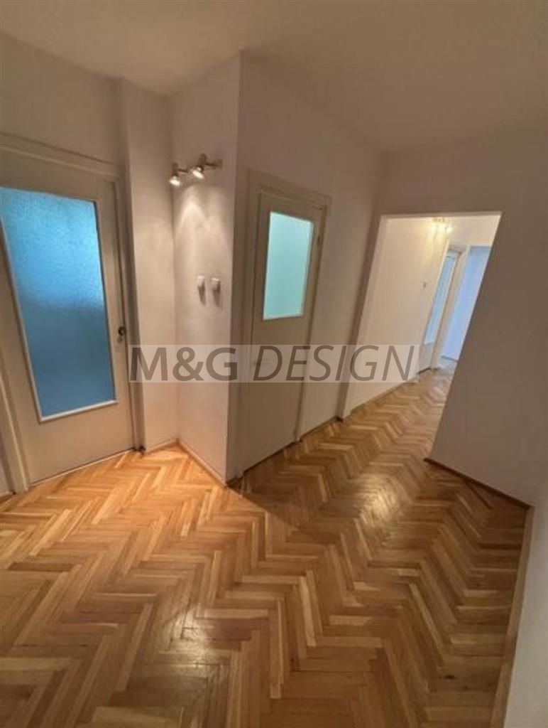 Apartament 3 camere etaj 1 cu Garaj - Poză 5