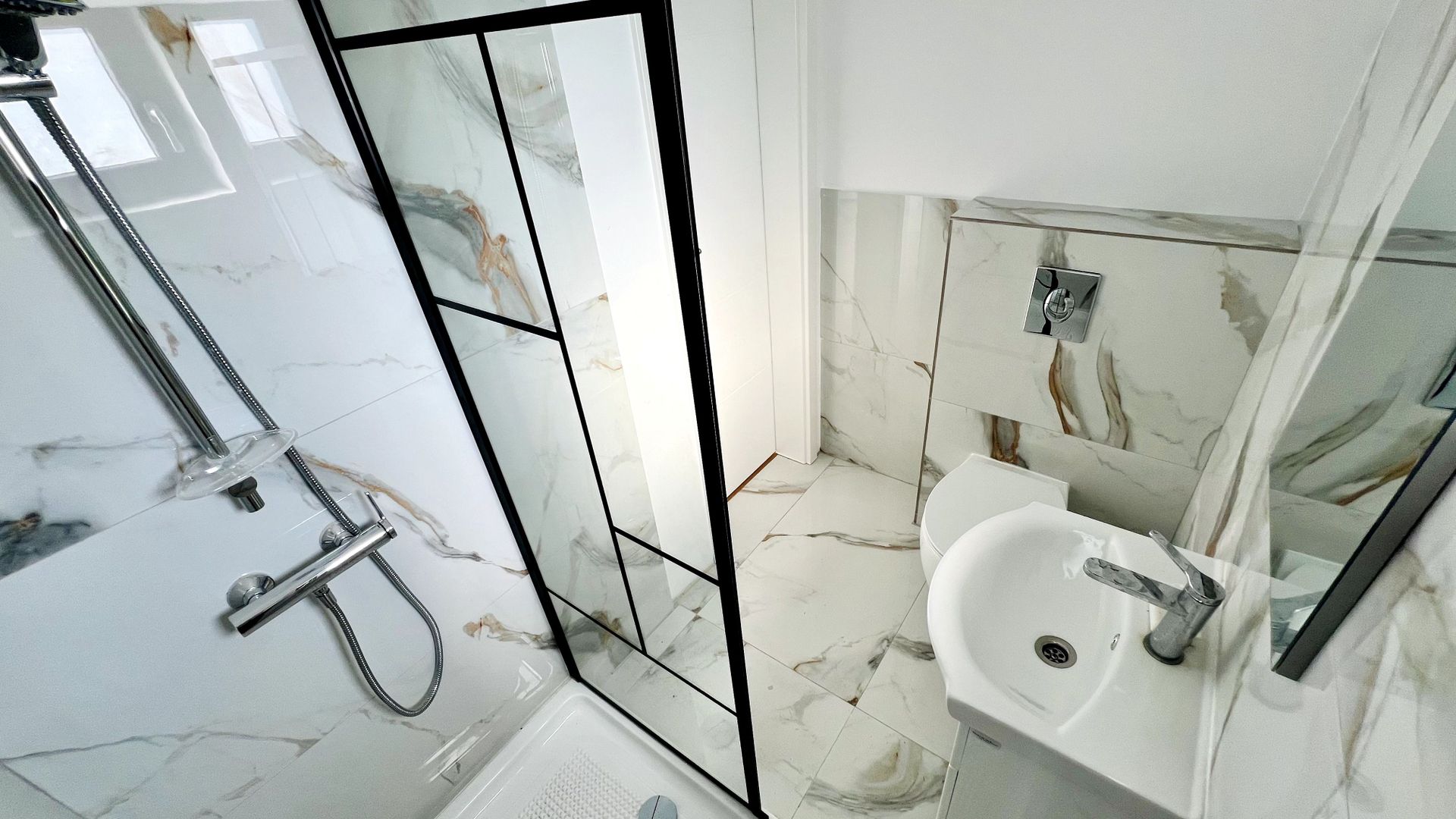 Vilă duplex 180 mp utili + terasă 50 mp | teren 300 mp | Bragadiru | - Poză 18