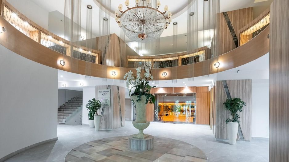 Garsoniere 10 proprietati Rin Grand Residence sub contract Airbnb - Poză 1