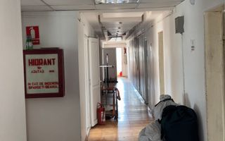 BLOC DE GARSONIERE P+4 SUPRAFAȚĂ UTILĂ 2135MP TEREN 2967 MP CĂMPULUNG - Poză 31