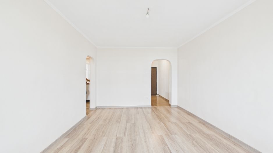 Apartament 3 camere decomandat, complet renovat - Metrou Lujerului - Poză 3