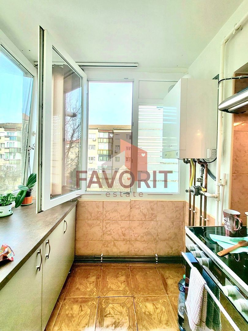 3 camere | etaj 2 | centrala proprie | renovat | zona excelenta | - Poză 10