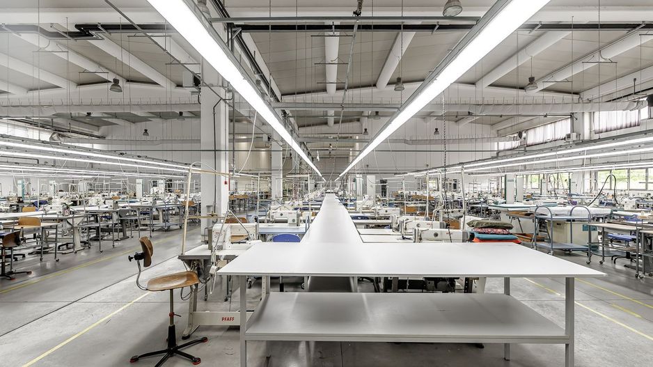 Hală de producție și depozitare cu birouri în Arad - Poză 3