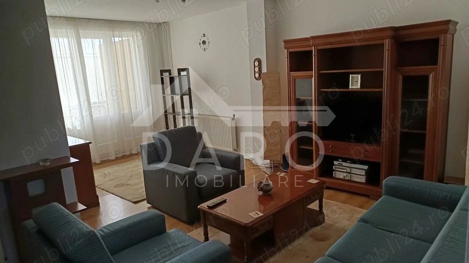 Vând apartament cu 2 camere în Tg Mureș, zonă centrală - Poză 2