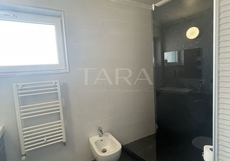 Apartament 2 camere – bloc nou, complet mobilat și utilat, cu 2 locuri - Poză 8