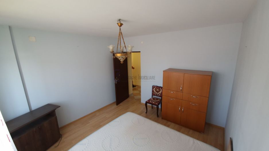 Apartament 2 camere, decomandat, situat in vila_supr. 70 mp_Cartier Republica - Poză 5