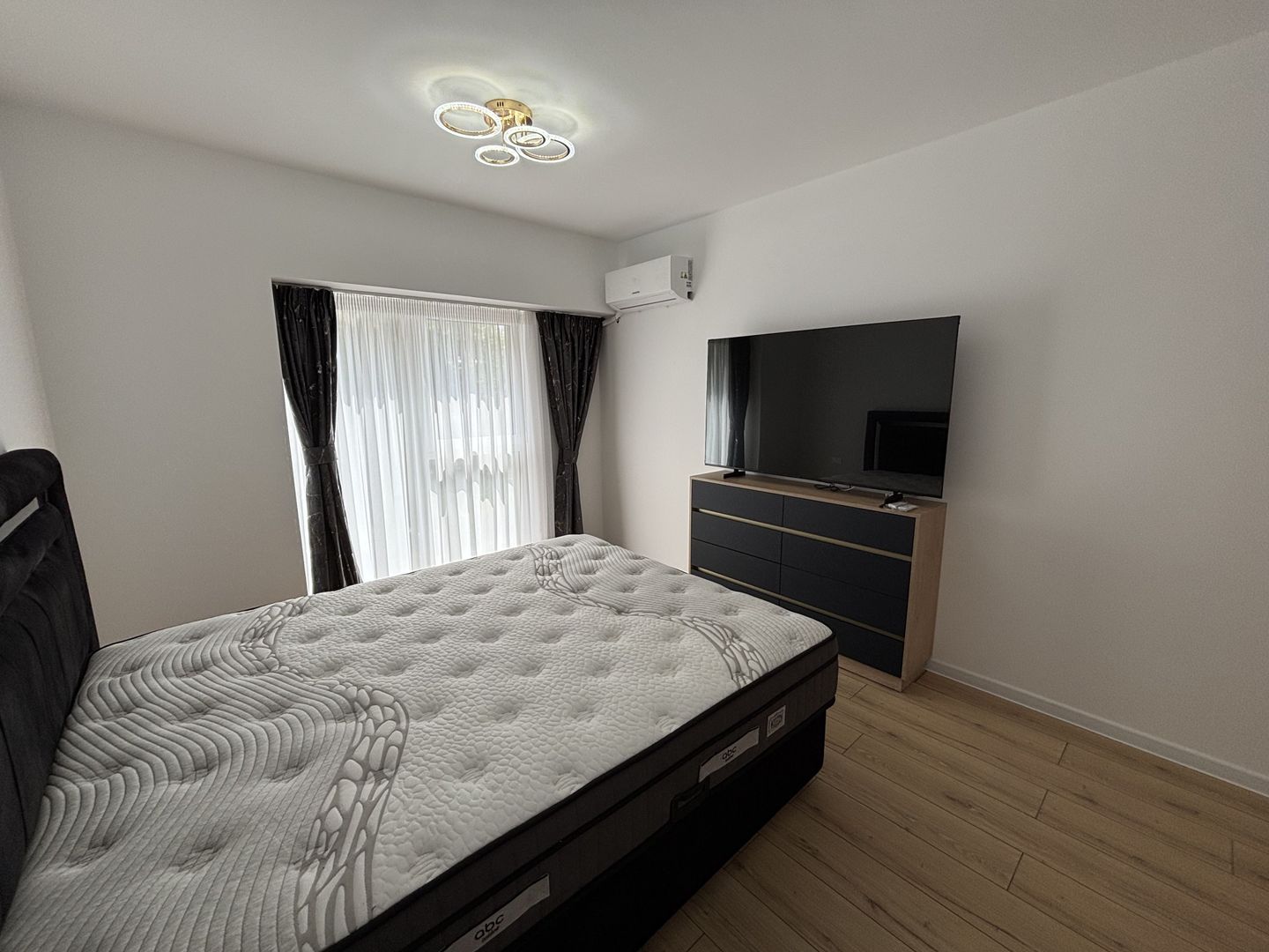 Apartament 3 Camere Decomandat | Terasă 23 mp cu Vedere la Lac + Parcare - Poză 11