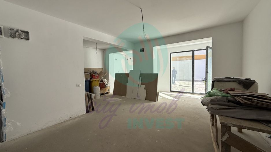 Apartament cu o curte generoasa de 60 mp - Poză 4