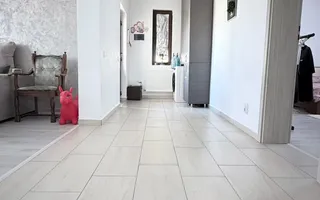 CASĂ INDIVIDUALĂ  DOMNESTI I COMPLEX PRIVAT | TEREN 430 MP | MOBILATĂ ȘI UTILATĂ - Poză 12