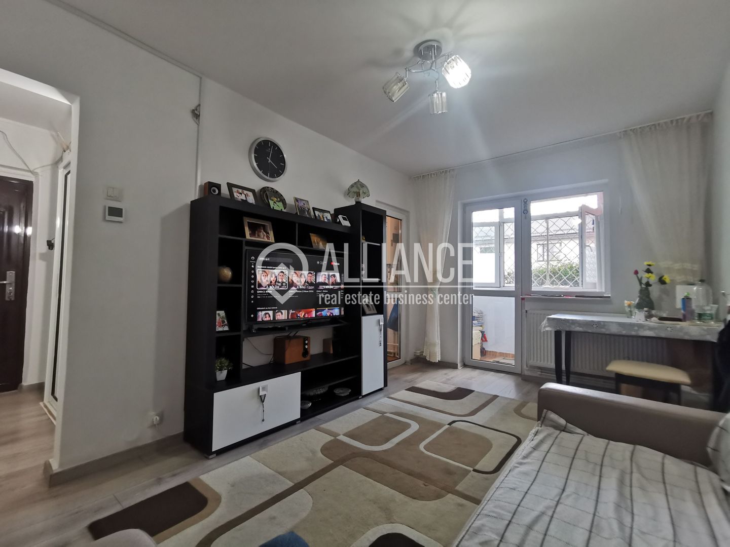 I. C BRĂTIANU Sc 8 apartament 2 camere mobilat - Poză 1