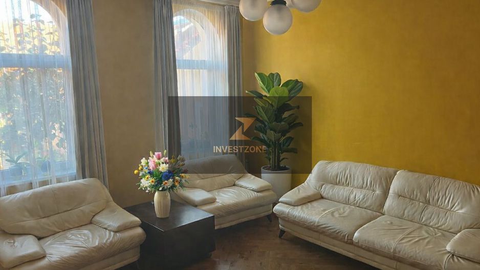 Casa 3 camere   ultracentral Oradea - Poză 1