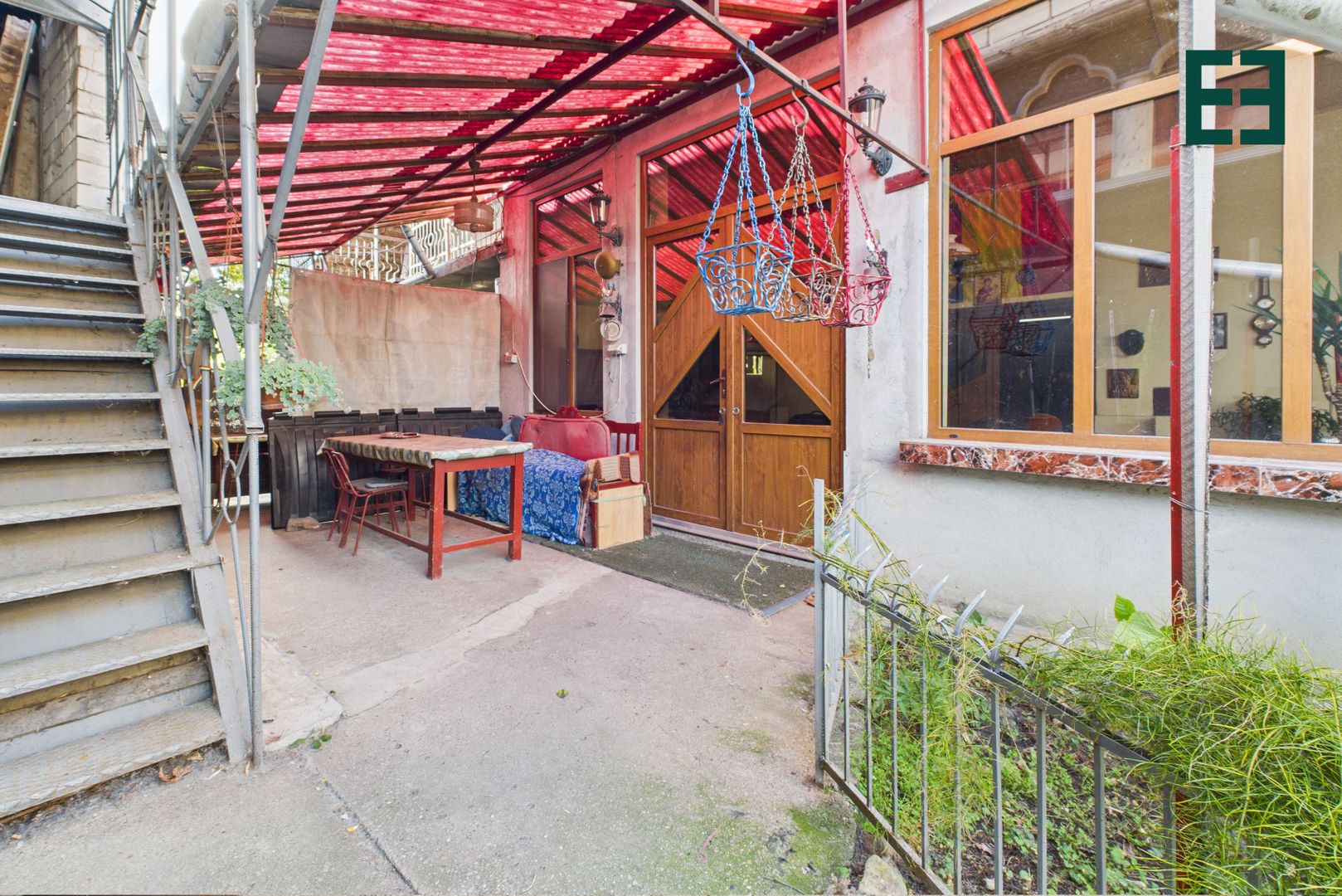 Casă cu 10 camere și 1437 mp teren în Ineu - Arad - Poză 26