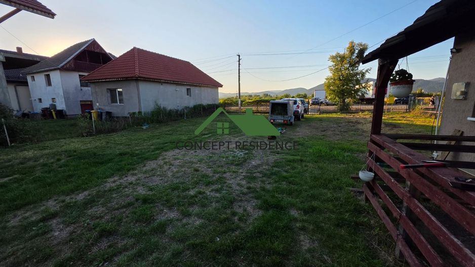 Casă pe nivel 50 mp utili + 1100 mp teren, Mocira zona Aramis - Poză 11