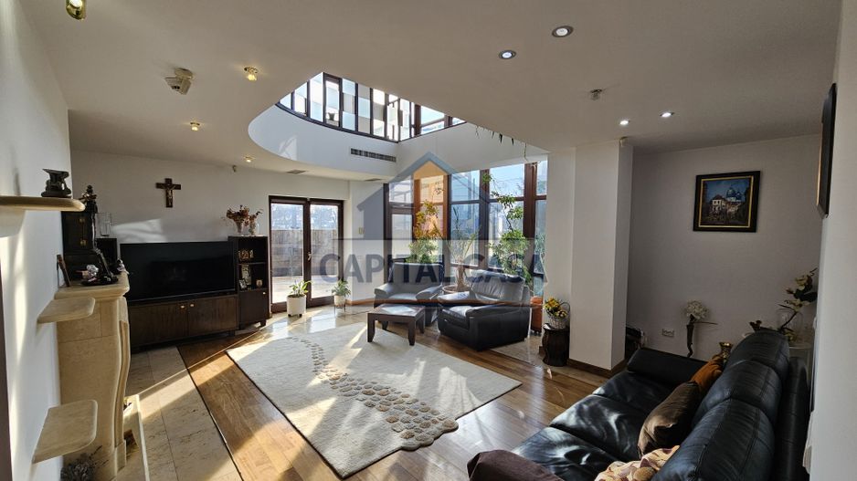 ​Vilă de Lux Unică în Ploiești | 690 mp Utili | Piscină Interioară - Poză 7