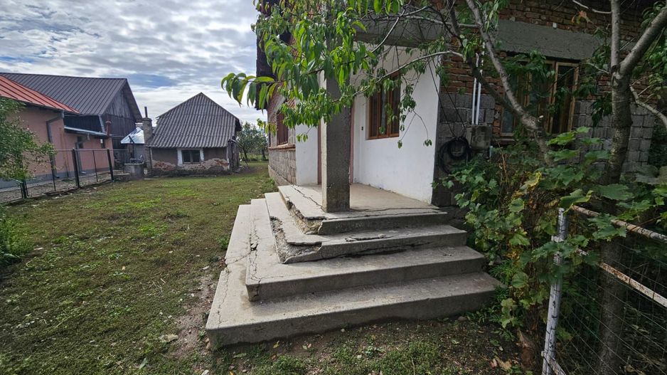 Casa de vanzare Golesti - zona Muzeu - Poză 8