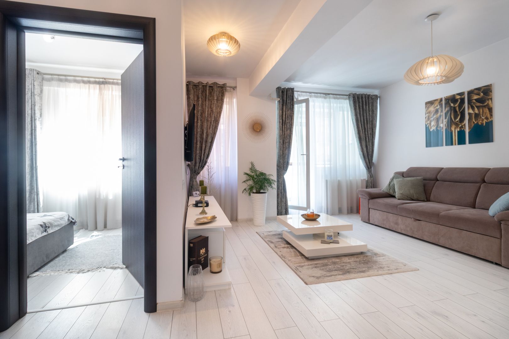 Vanzare 2 camere | Militari Residence | Living mare | Mobilat & utilat - Poză 6