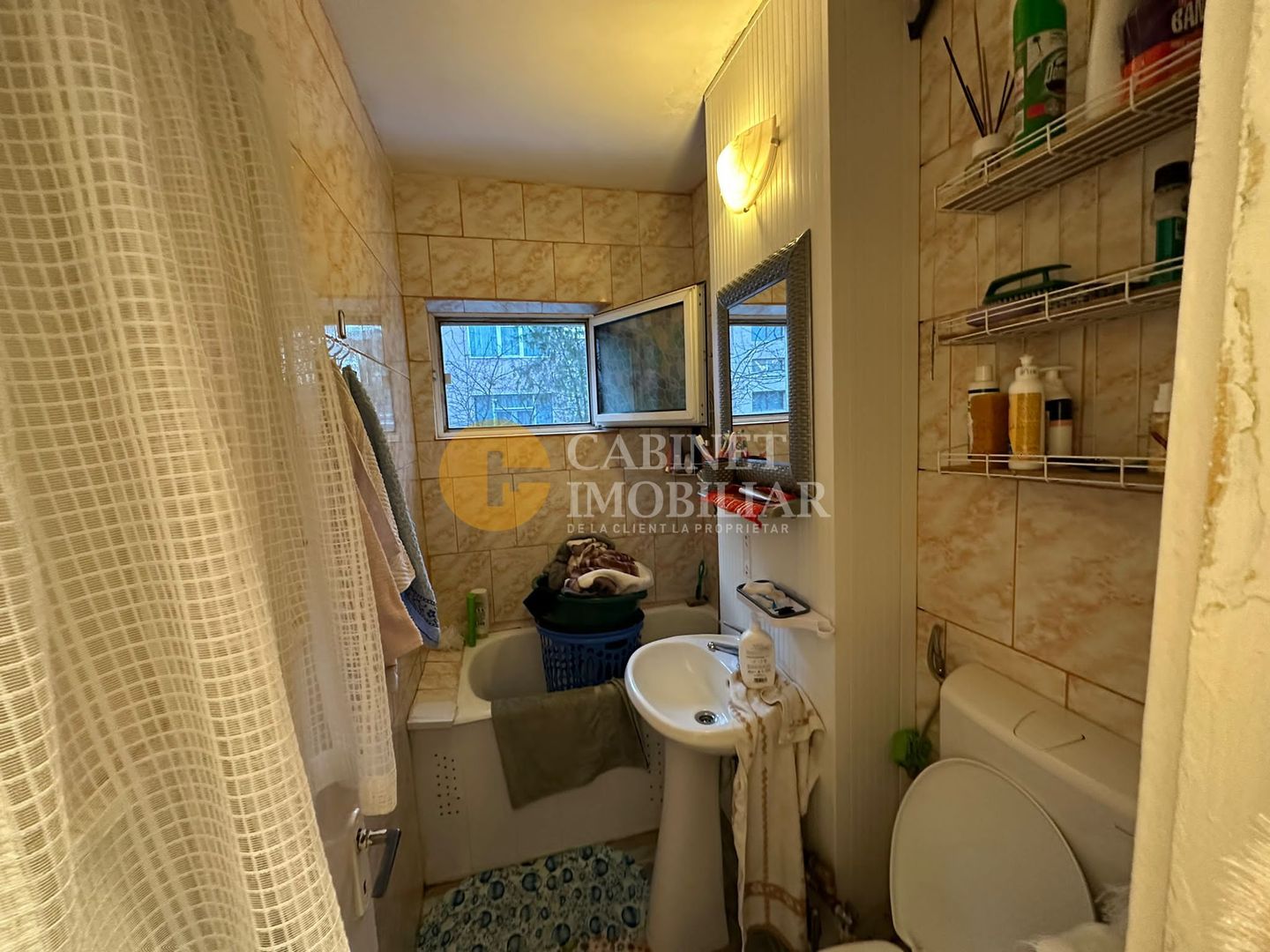 Apartament cu 4 camere - Etaj 1 - Mobilat si Utilat - zona Olimp - Poză 8