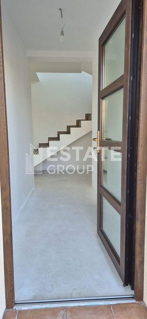 Duplex cu 4 camere in Dumbravita - Poză 2