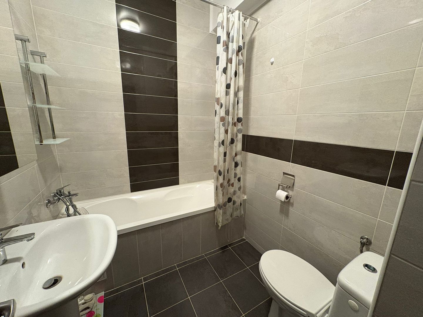 GARS. GAMA RESIDENCE, CENTRALA, LOC PARCARE, BUCATARIE INCHISA - Poză 6