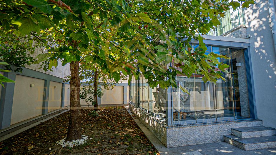 Mamaia Sat - Casă ultra-modernă de lux  – 5 camere, 4 dormitoare. - Poză 9