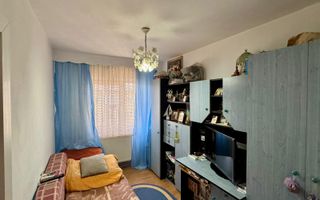 Apartament 3 camere de vânzare | zona Vasile Alecsandri | etaj 4 | - Poză 2