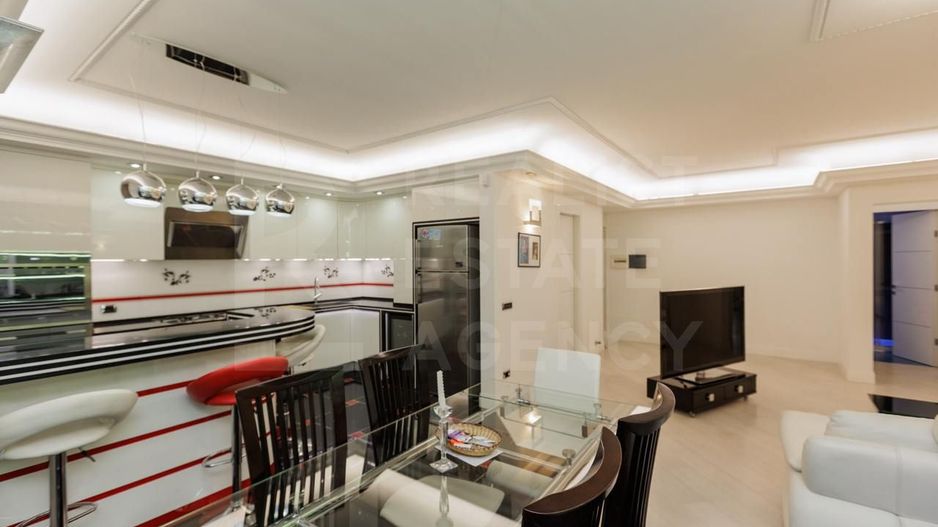 Chirie, apartament, 4 camere, bul. Ștefan cel Mare, Centru - Poză 3