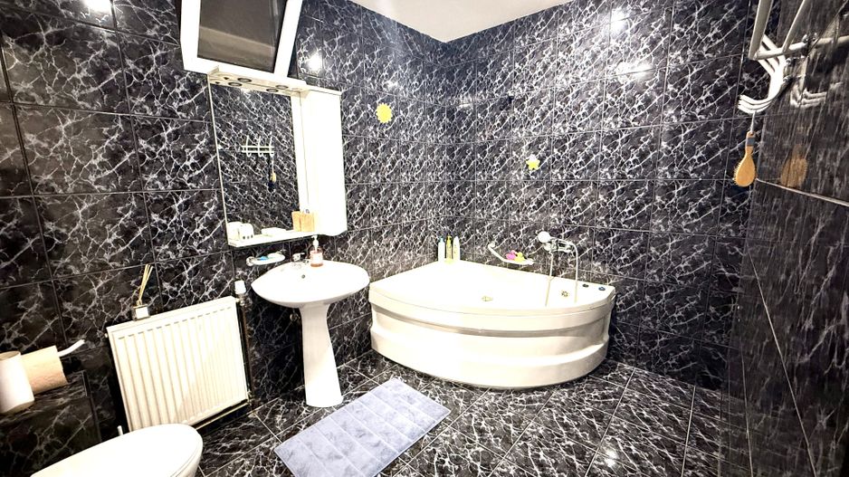 Vila în stil American - Total independentă energetic, garaj + terasă! - Poză 21