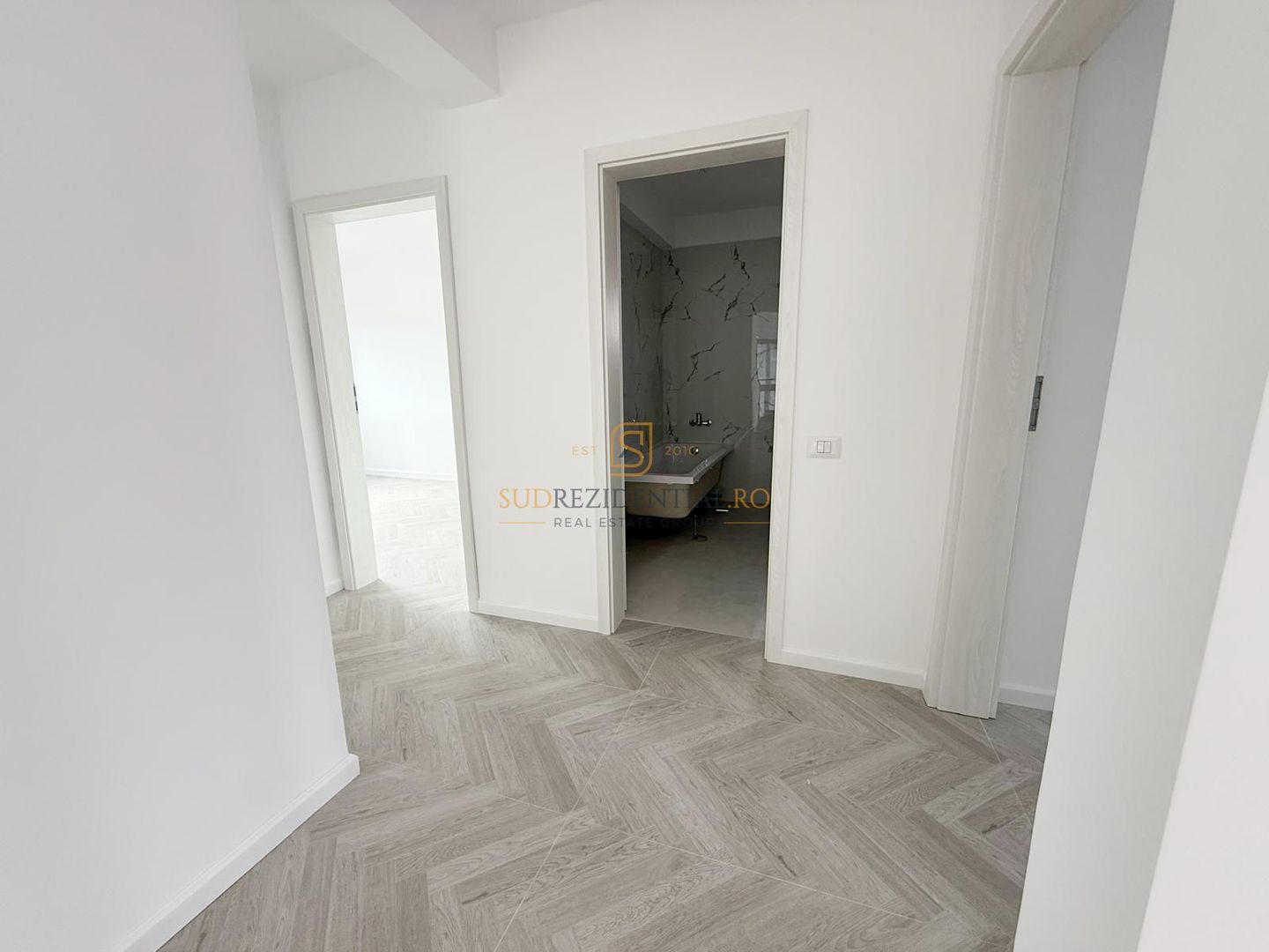 Casa individuala / Teren 427mp / 4 Camere / 2 Bai - Poză 6