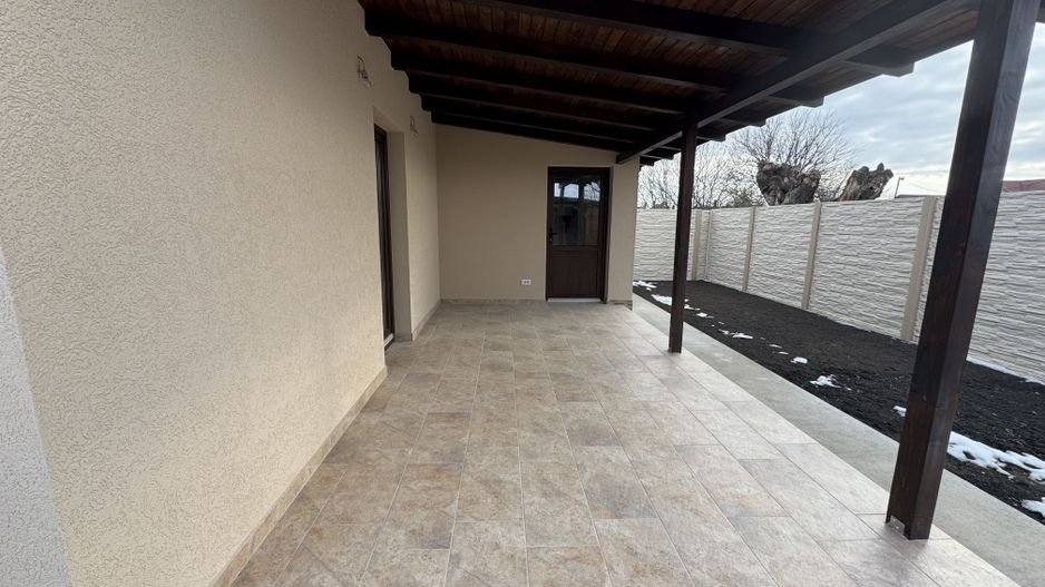 Casa Individuala Parter,Sanmihaiu Roman,3 Camere,Toate Utilitatile - Poză 5