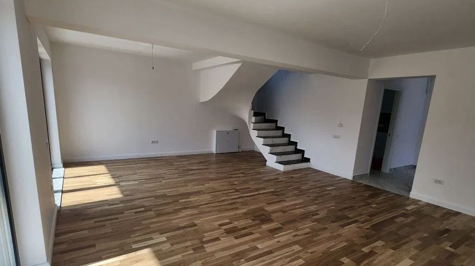 Vile tip Duplex Noi | Straulesti-Sisești | Parcare | Terasa - Poză 11