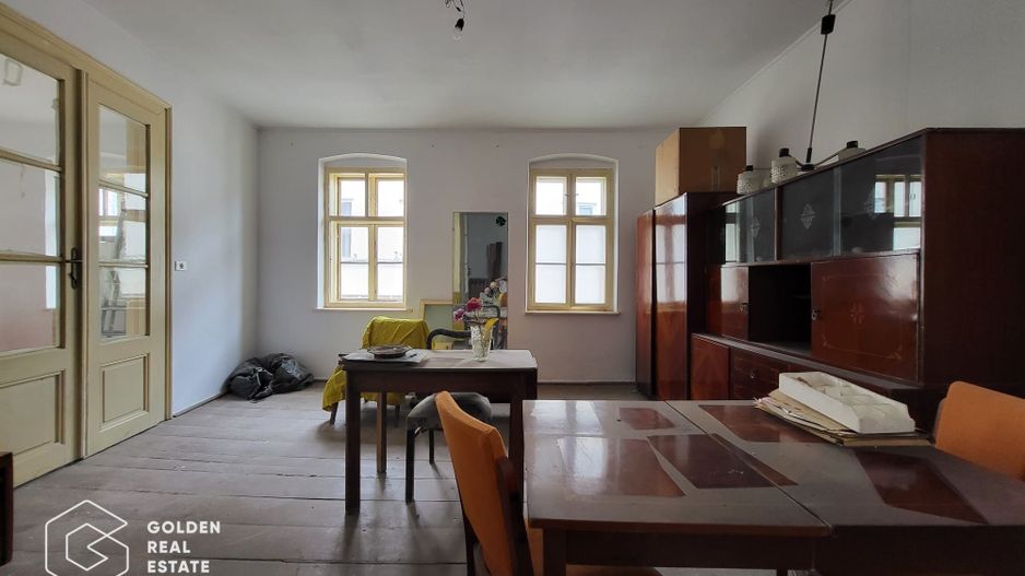 Apartament 2 camere, etajul 1, Oras Lipova - Poză 2