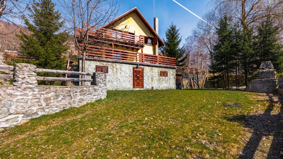 Casă de vacanță în Poiana Mărului. - Poză 24