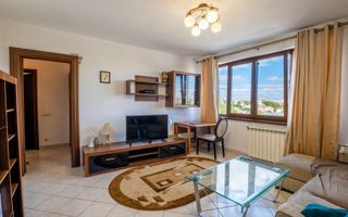 Apartament de 3 camere, la 10 minute de mers pe jos de Piața Unirii. - Poză 1