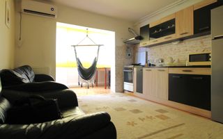 Apartament spatios, 3 camere, centrala proprie - Poză 1