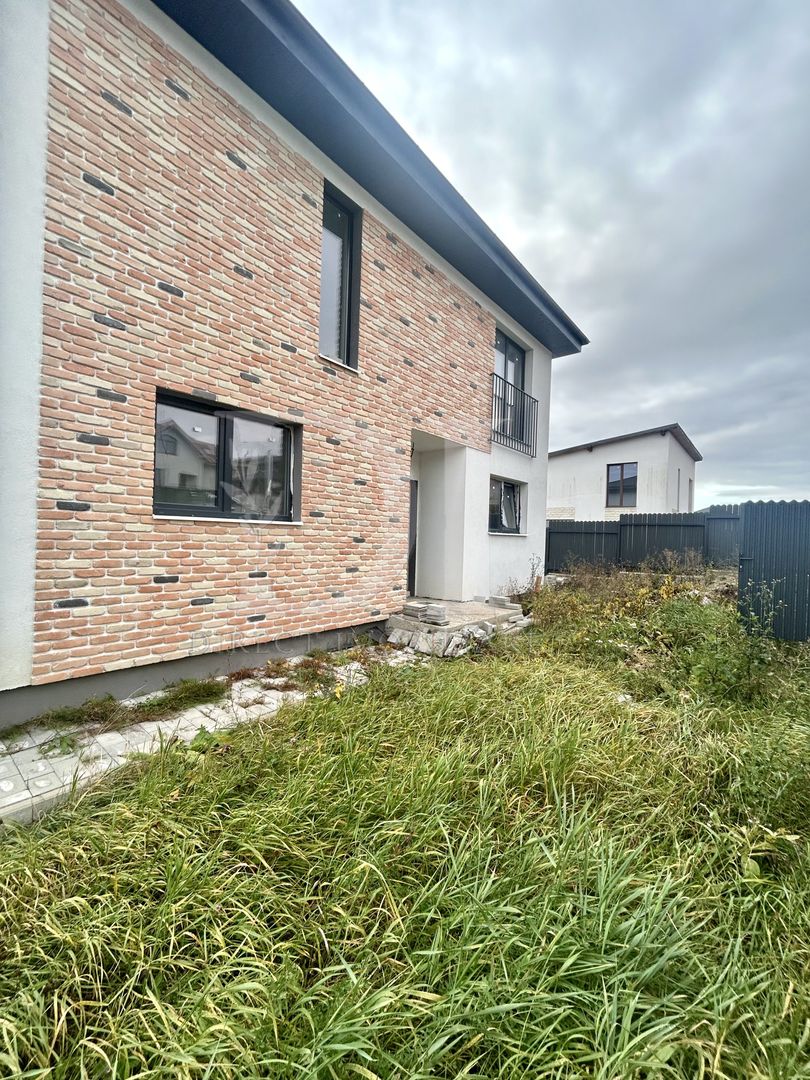 Casă individuală de vânzare în Chinteni - Poză 3