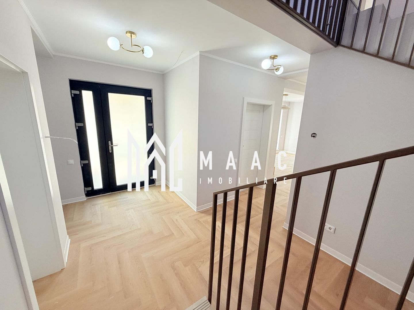 Casa individuala | 4 camere | La cheie | 644 MP | Selimbar - Poză 11