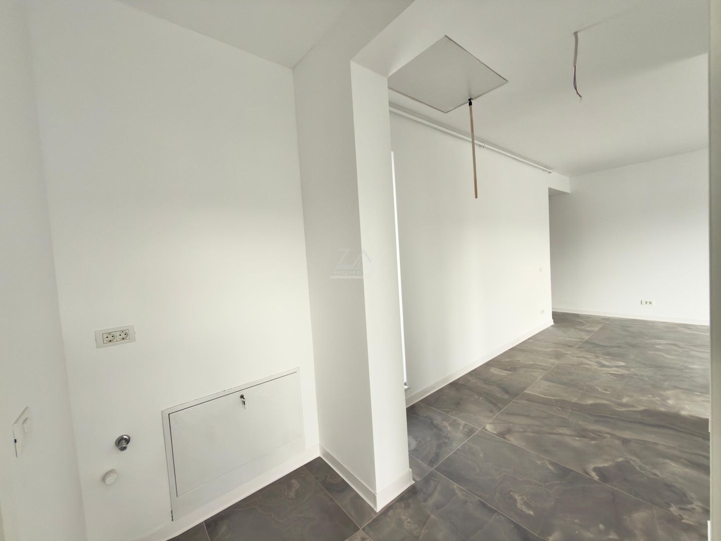 Bloc finalizat. Bucatarie inchisa. Loc de parcare. Spatiu depozitare - Poză 8