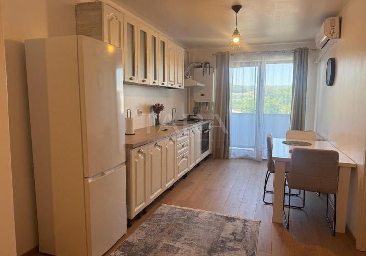 Apartament modern cu 2 camere, parcare subterană inclusă. - Poză 3