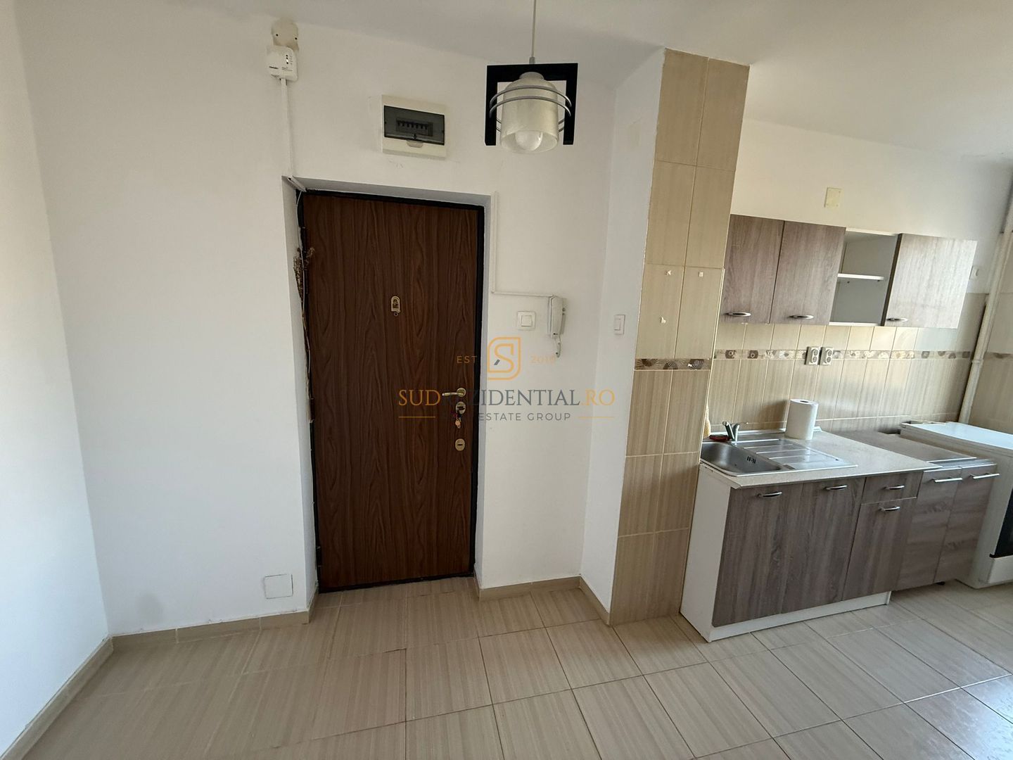 Apartament 3 camere semidecomandat, 2 balcoane, Bld Alexandru Obregia - Poză 4