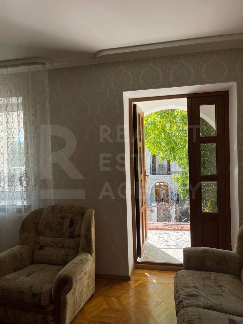 Chirie, casă, 4 camere, strada Ştefan Neaga. - Poză 6