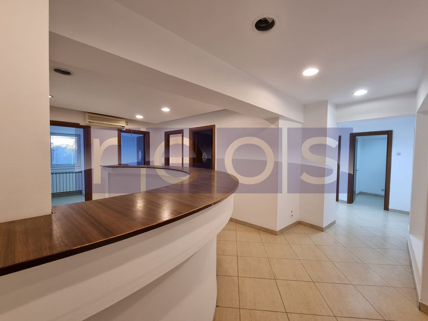 VANZARE SPATIU COMERCIAL | 15 CAMERE | ZONA UNIRII - Poză 5