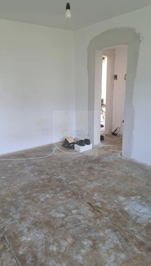 2 Camere - 54MP | Decomandat | 2 Lifturi | 1982 | Drumul Taberei - Poză 2