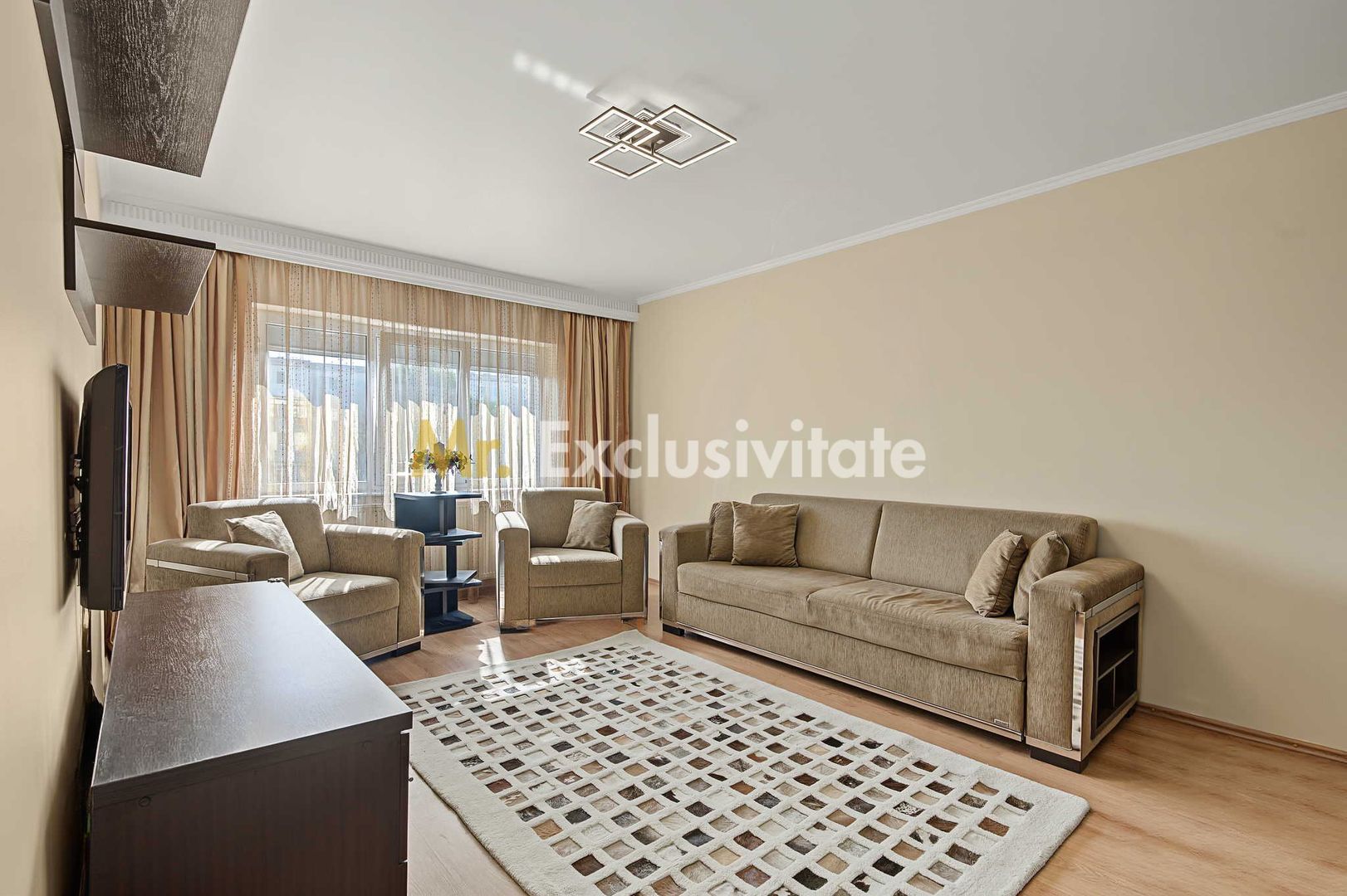 Central-Eremia, ap. 3 camere, 2 băi + boxă,proaspăt zugrăvit, et.2 - Poză 5