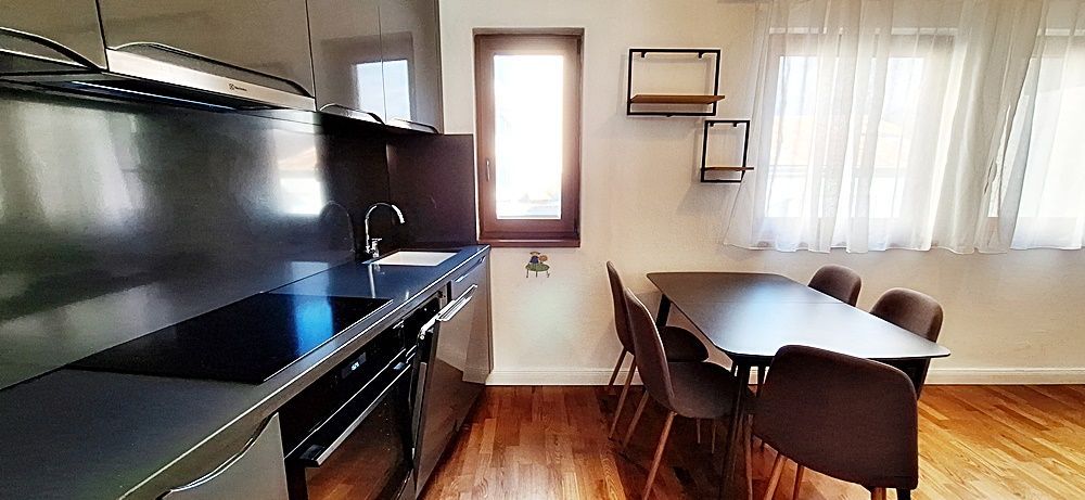 Centrul Vechi, apartament cu două camere mobilat și utilat, 650 Euro - Poză 4