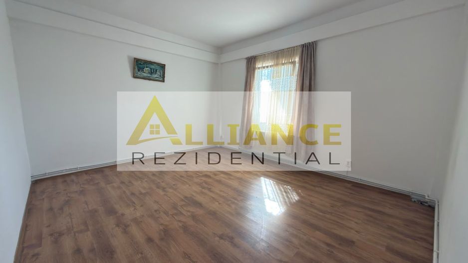 CASA INDIVIDUALA | 14 CAMERE | 640 MP UTILI | TEREN 1.550 MP | CATELU - Poză 16