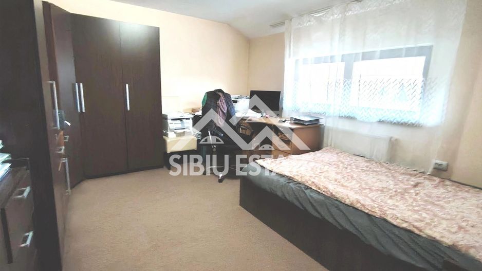 Casa de inchiriat Sibiu, 4 camere 2 bai - Poză 6