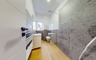 Apartament in vila zona centrala - Poză 22